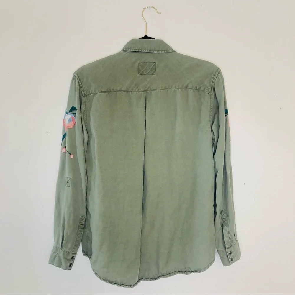 Rails Embroidered Button Down - Picture 7 of 8